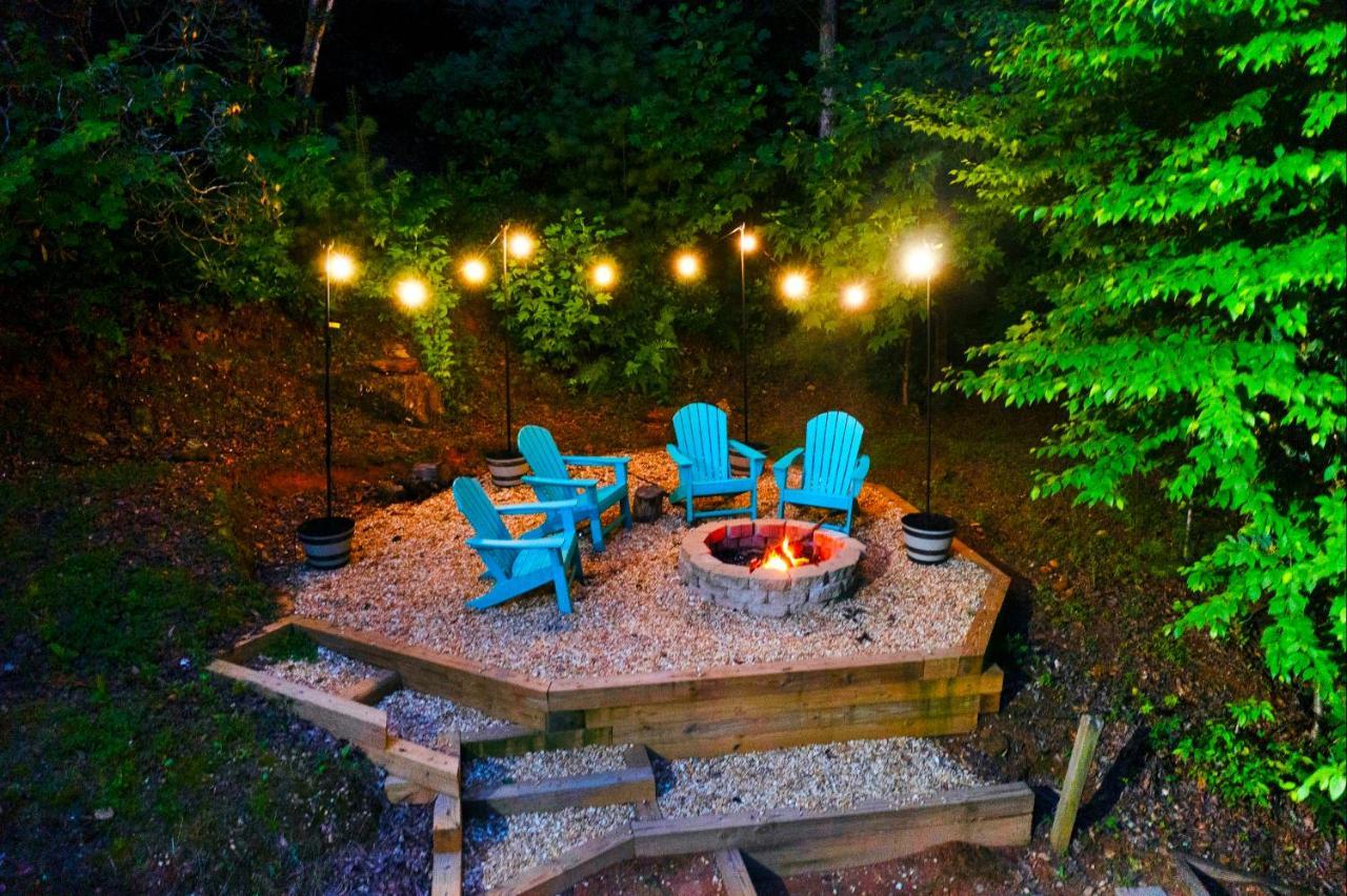 Cozy Cabin Retreat - Hot Tub, Fireplace & Fire Pit Blue Ridge Eksteriør bilde